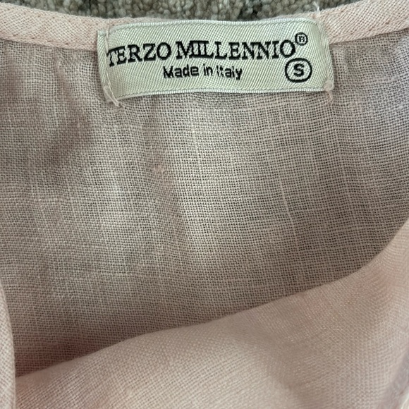 Terzo Millennio Top Small Beige 100% Linen Button Back Hi Low Hem Pullover Shirt - Picture 3 of 16